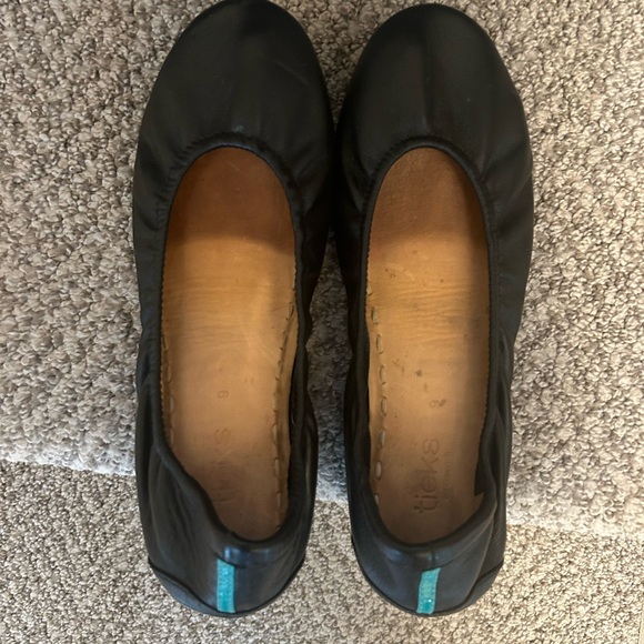 Tieks matte black in box - Picture 4 of 9